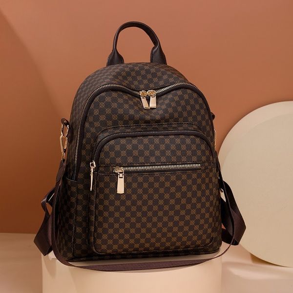 Жіночий рюкзак міський на блискавці з кишенею Коричневого кольору A114 фото
